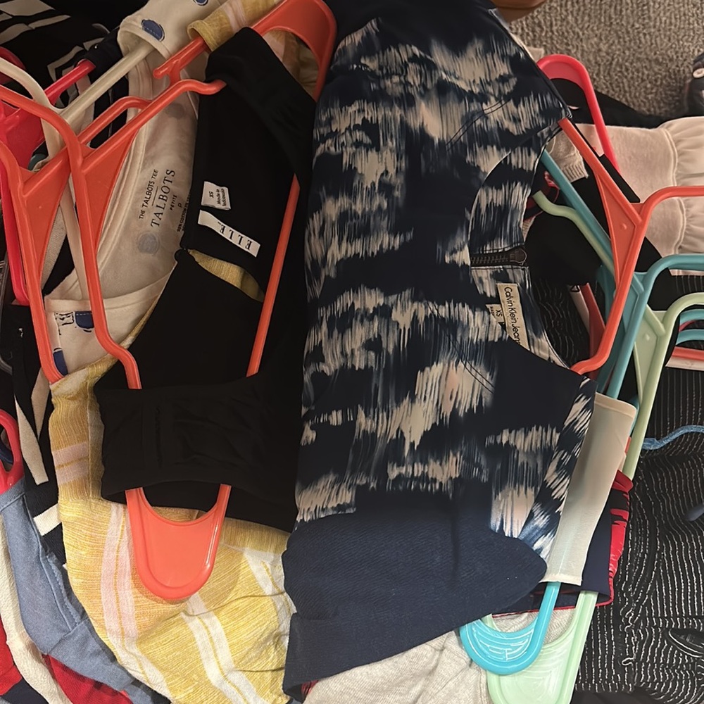 Bundle SALE!!! 5/$10 - Picture 4 of 7